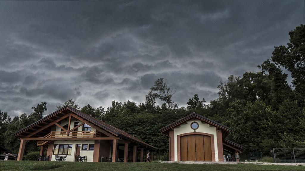 Agriturismo Altana Del Motto Rosso Gattico ภายนอก รูปภาพ