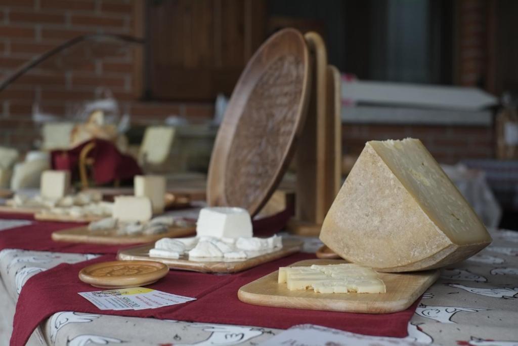 Agriturismo Altana Del Motto Rosso Gattico ภายนอก รูปภาพ