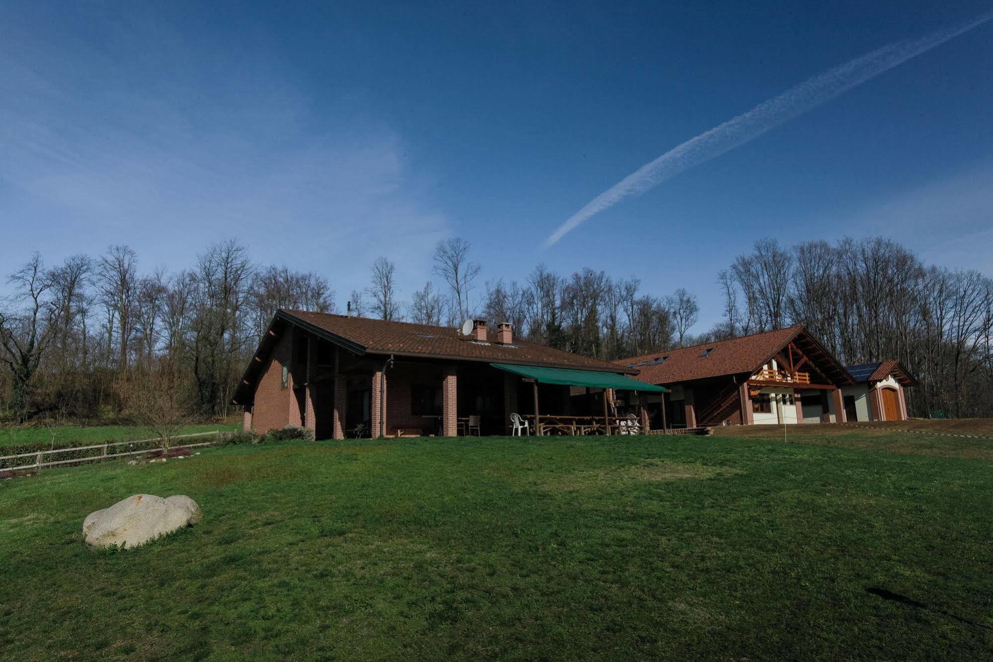 Agriturismo Altana Del Motto Rosso Gattico ภายนอก รูปภาพ