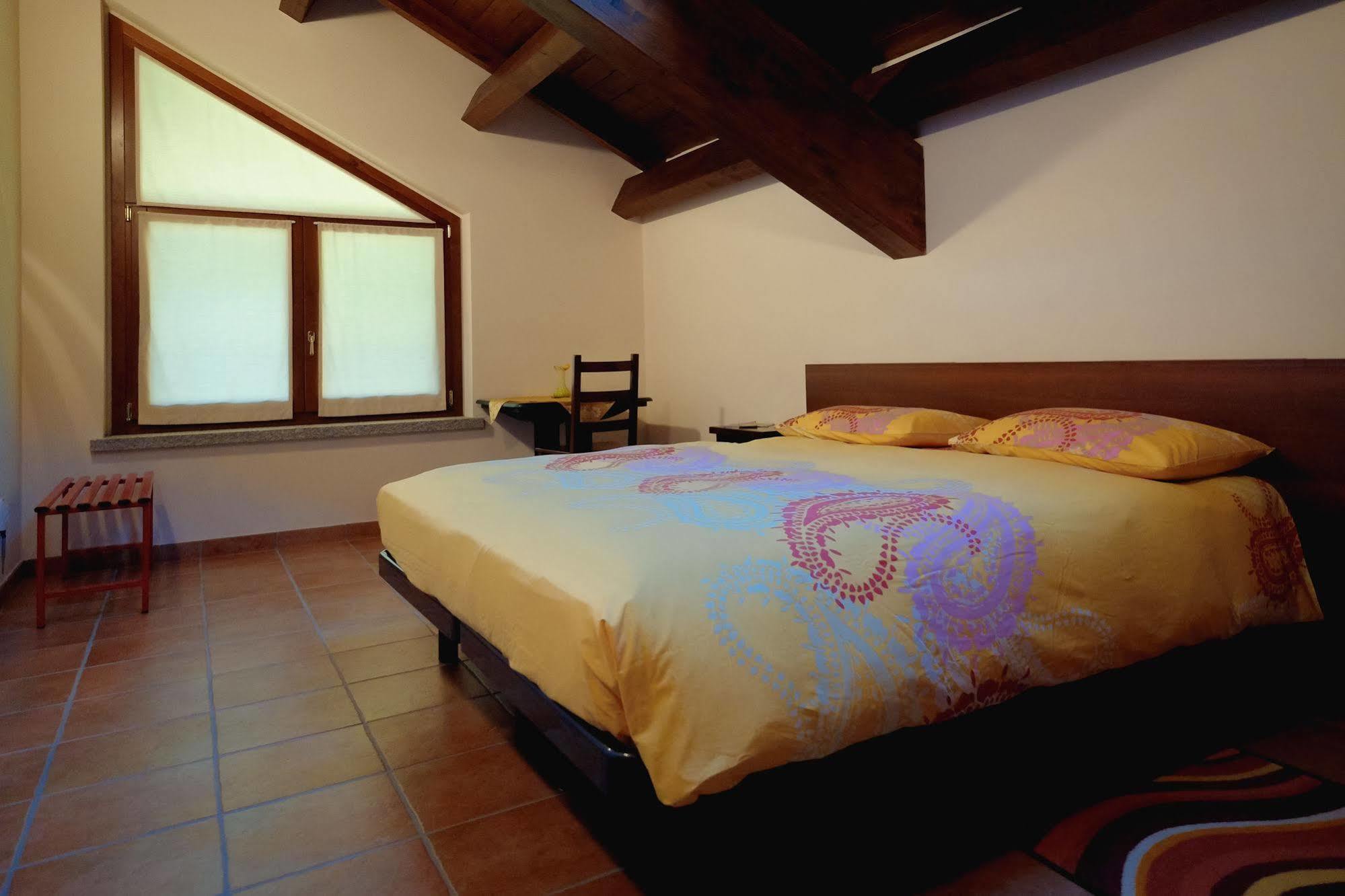 Agriturismo Altana Del Motto Rosso Gattico ภายนอก รูปภาพ